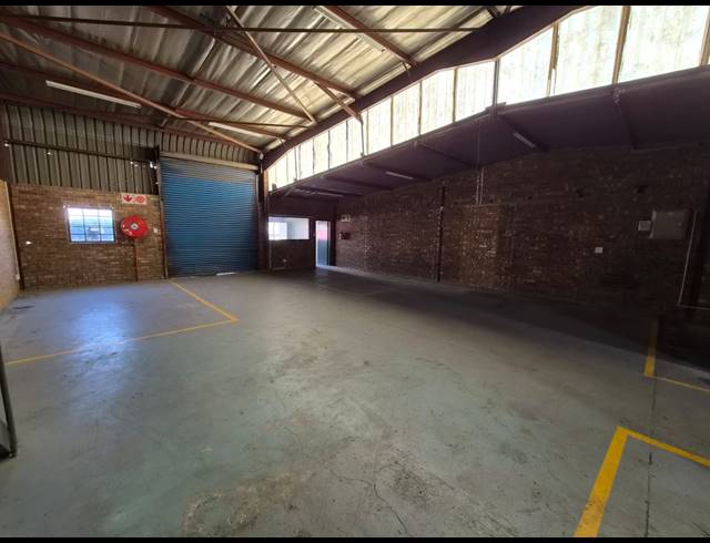 263M² WAREHOUSE TO LET IN WADEVILLE